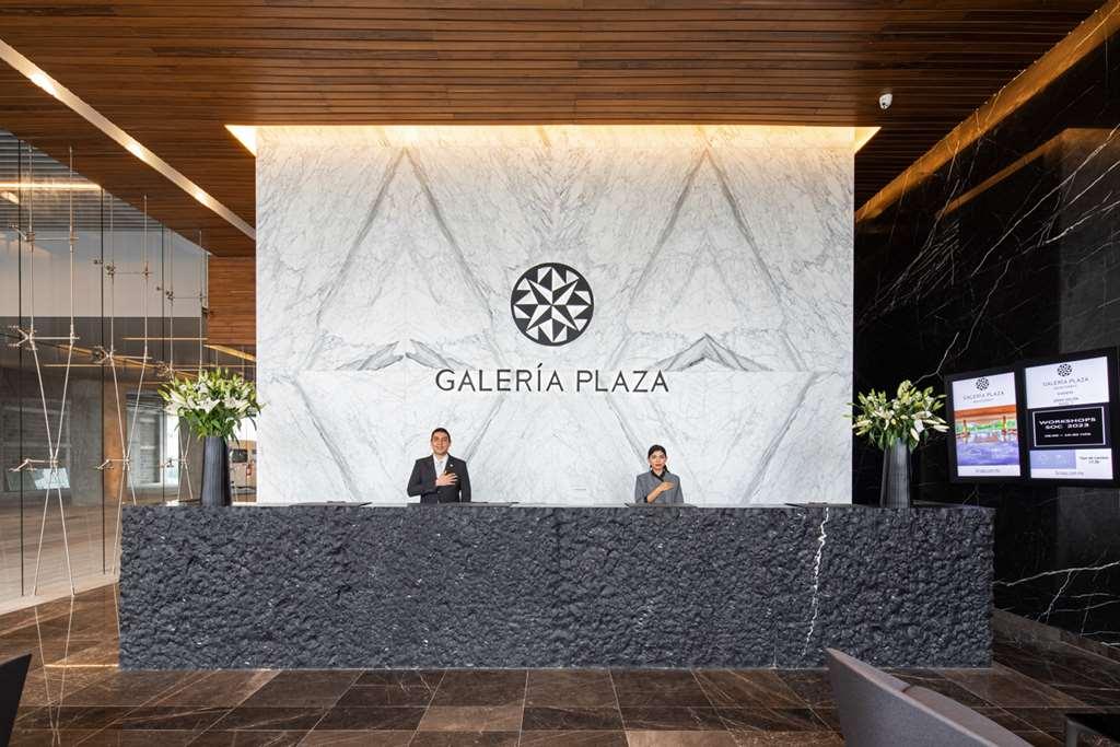 Galeria Plaza Monterrey Hotel Interior photo The lobby of the shopping mall