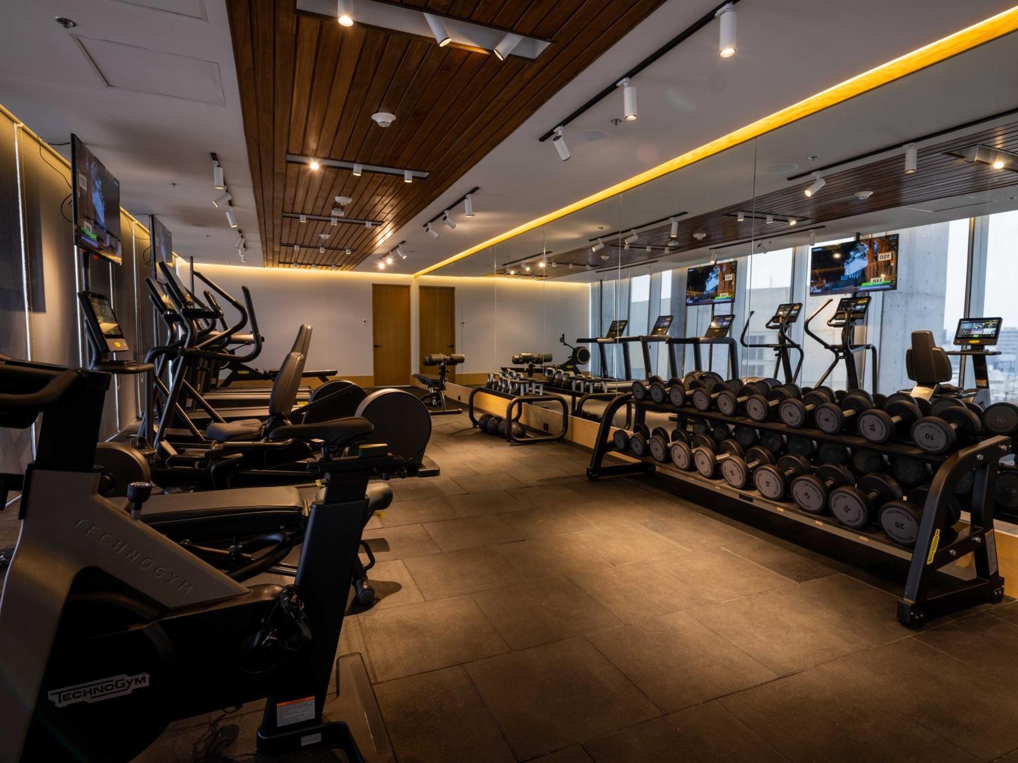 Galeria Plaza Monterrey Hotel Exterior photo The gym at the 1018