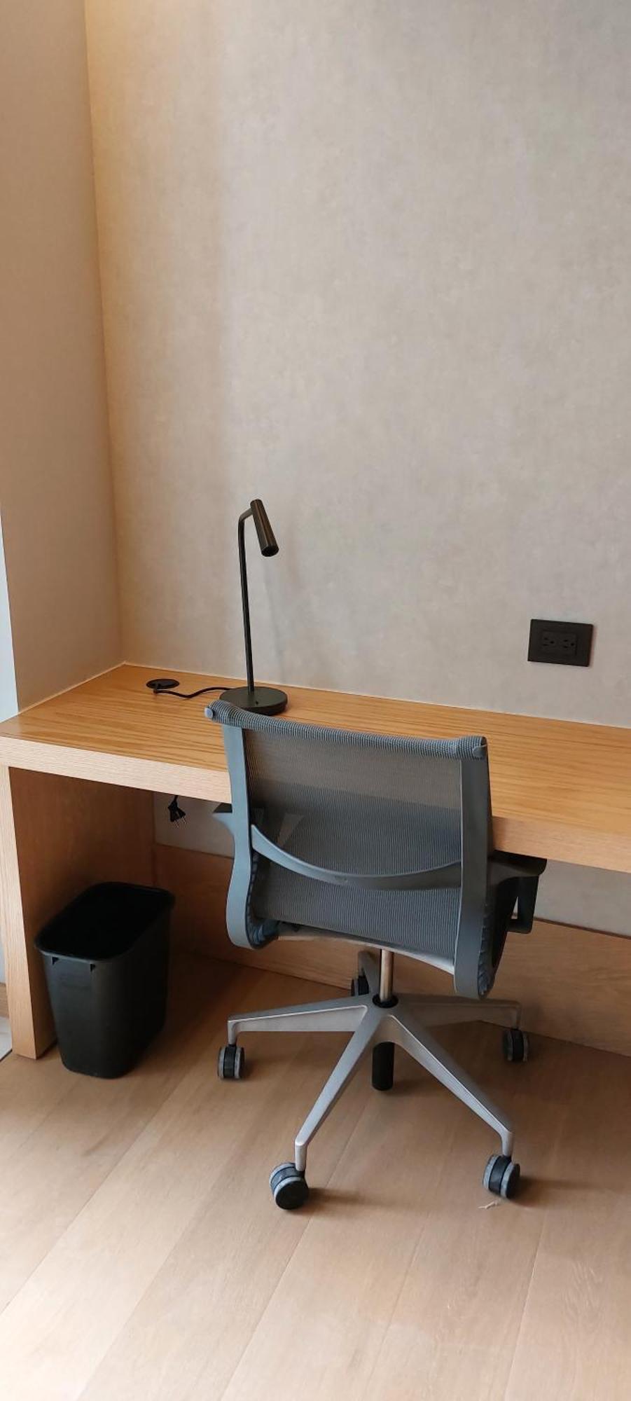 Galeria Plaza Monterrey Hotel Exterior photo A desk lamp